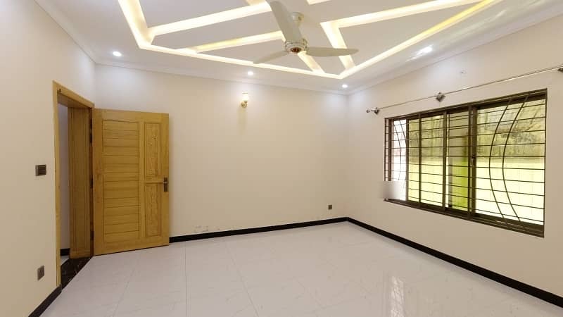 Idyllic Upper Portion Available In G-13/3 For Rent 6