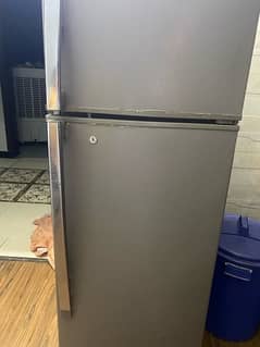 singer fridge in good condition