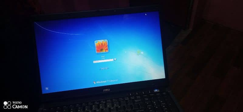 laptop for sale 4 ram 300 memery 2