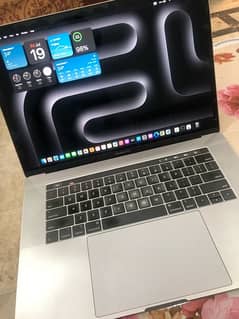 Macbook pro 2018 Core i7