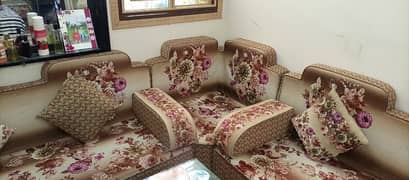 13 seater sofa set majlis only call 03355000081