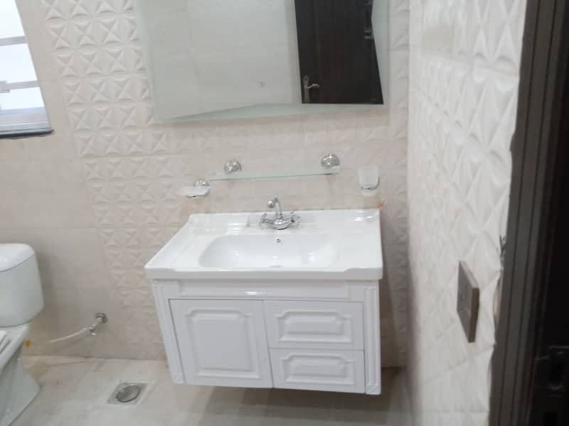 1 Kanal Luxury House for Rent in Ghouri Block Bahria Town Lahore 4