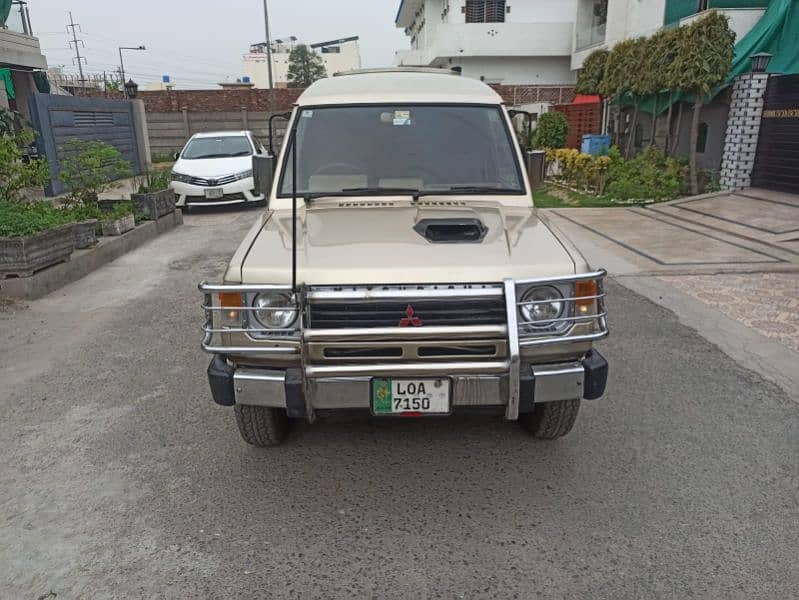 Mitsubishi Pajero 1992 1