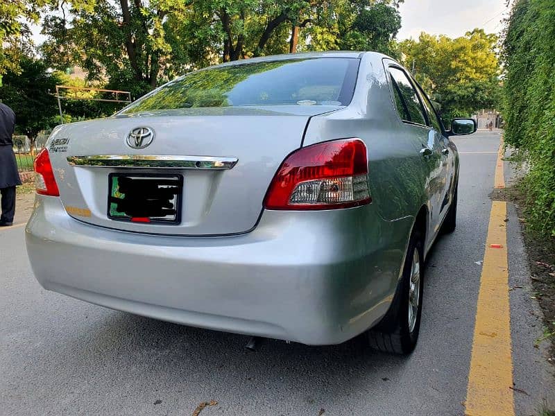 Toyota Belta 2008 3