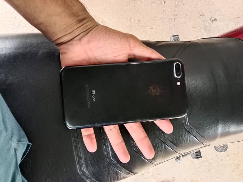 iPhone 7plus 32gb 03242415212 4