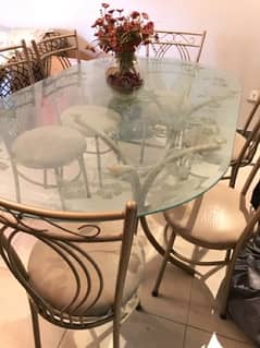 Dining Table with 6 chairs