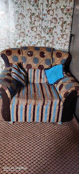 Sofa Set  5 Seater Good Condition 1