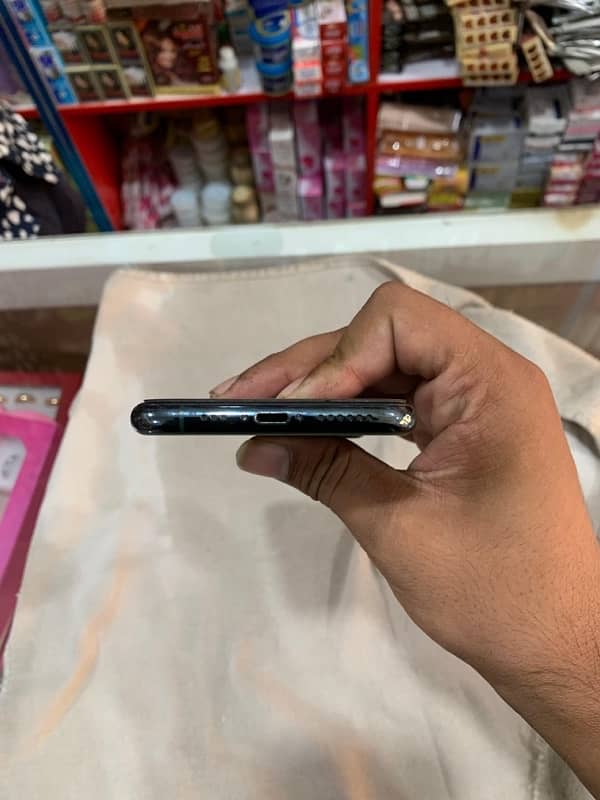 IPhone 11 PRO NoN PTA 5