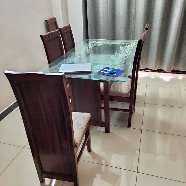 dinning table six seater 7