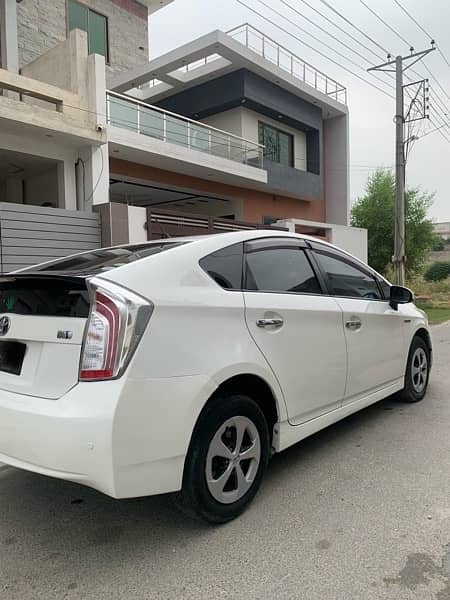 Toyota Prius 2016 5