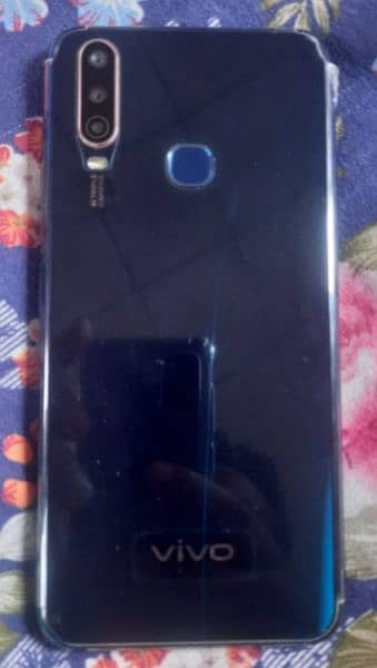 vivo y15 4/64 10/10 full box 3