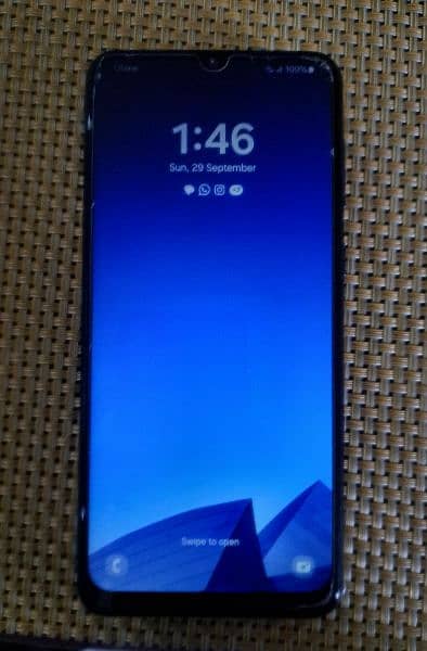 Samsung Galaxy A04 4/64GB — Like new condition 3