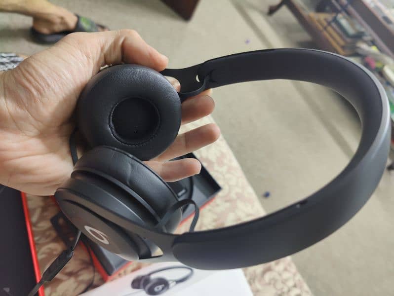 Beats EP headphones up for sale (original) 4