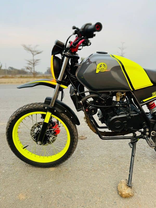 Yamaha r15 scrambler in clean condition 150cc 6