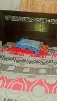 Single Bed 2 chair 1 sofa al condition 10 b 10