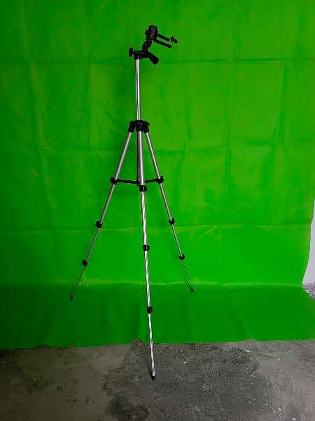 Tripod Stand 3110 for Sale 0