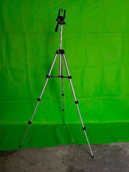 Tripod Stand 3110 for Sale 1