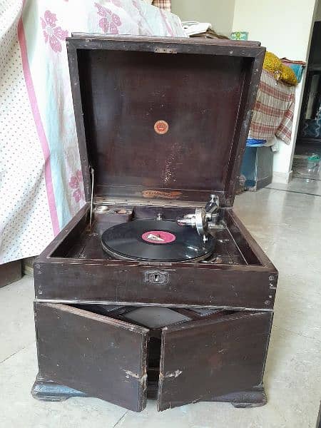 Gramophone 2