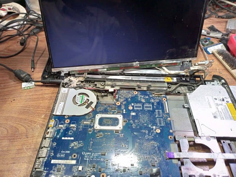 Computer laptop Motherboard Repair 6