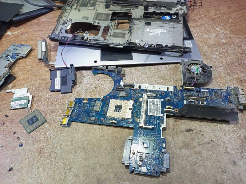 Computer laptop Motherboard Repair 10