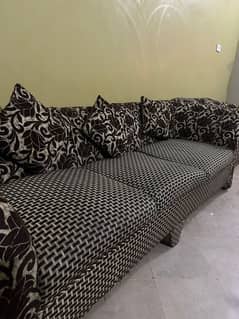 7 Seater Sofa Set available for sale in good condition