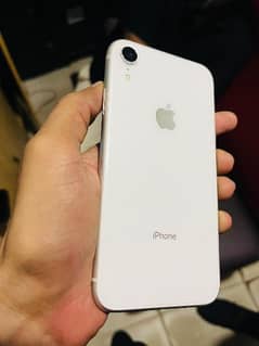 iphone XR 64GB