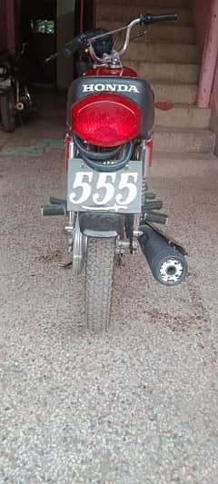 Honda 125 Red colour