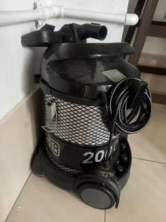 Kenwood 2000W vaccum cleaner