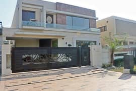 1 Kanal Luxury Modern designe Slightly Used House For Sale In DHA Phase 5 Lahore. Prime Location