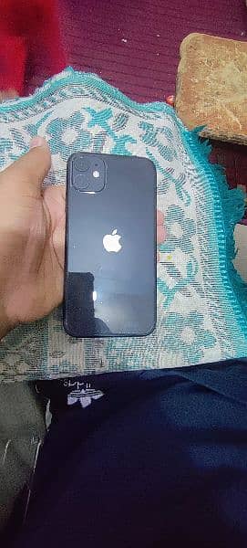 iphone 11 JV 64GB 10/10 condition 2 months sim can be used 03224198691 2