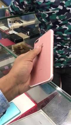 iphone 7 plus PTA Approved 128GB Whatsapp 03221185228