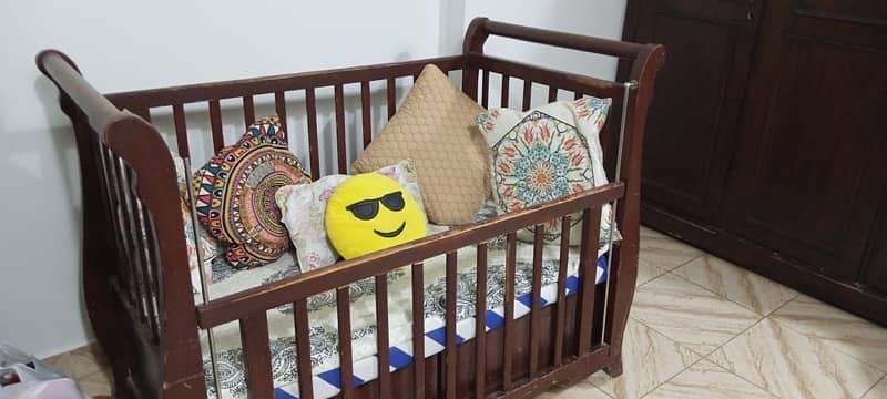 heavy wooden baby cot for sale 1