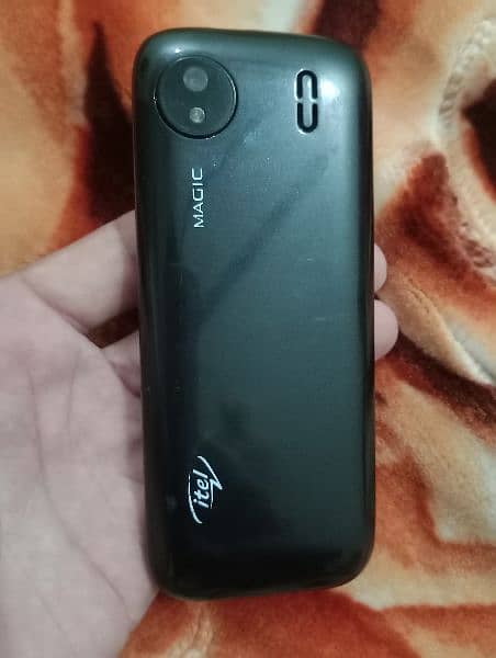 itel 4G 1