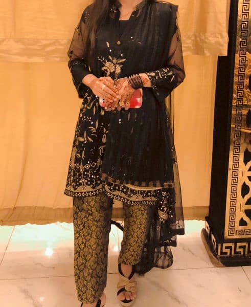 black full embroidery dress wedding wear 2