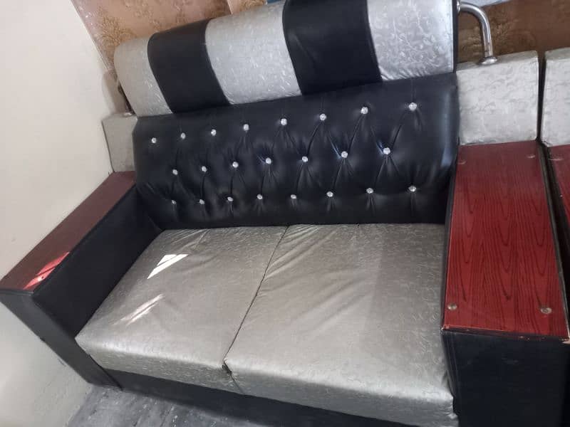 6 Seater Sofa Set for Sale ! 2