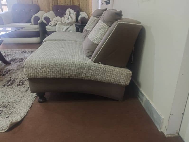 5 seater sofa set in good condition 1