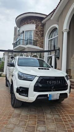 Toyota Hilux Revo V 3.0 2017 Convert GR Sports