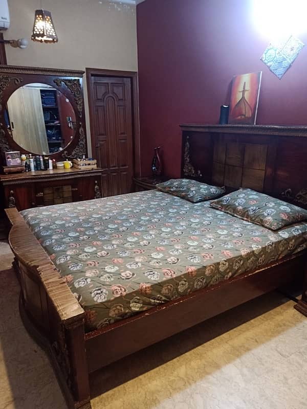 wooden Bedroom set 3 pieces 2