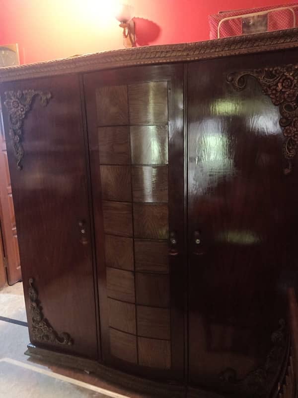 wooden Bedroom set 3 pieces 9