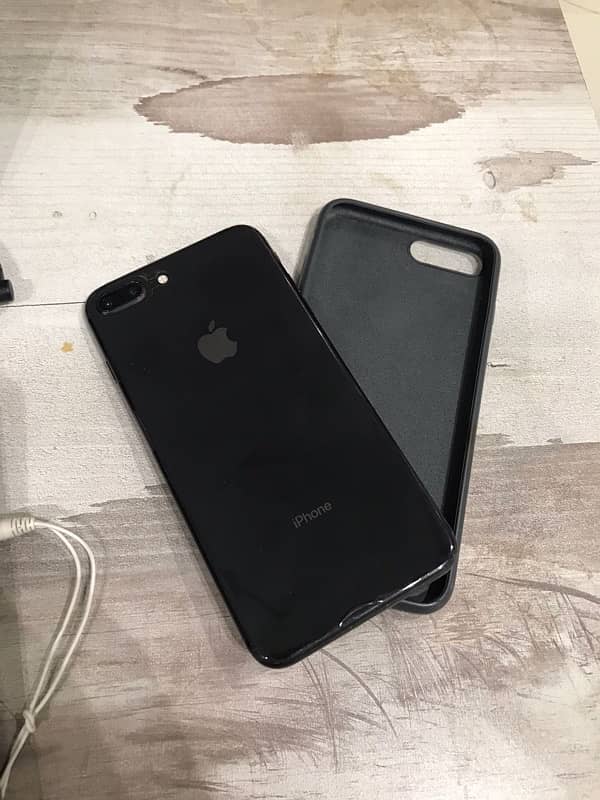 IPhone 8 Plus 3