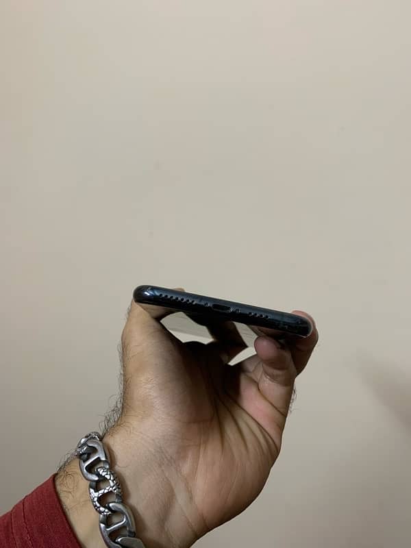 iphone 11 pro max 256gb pta 3