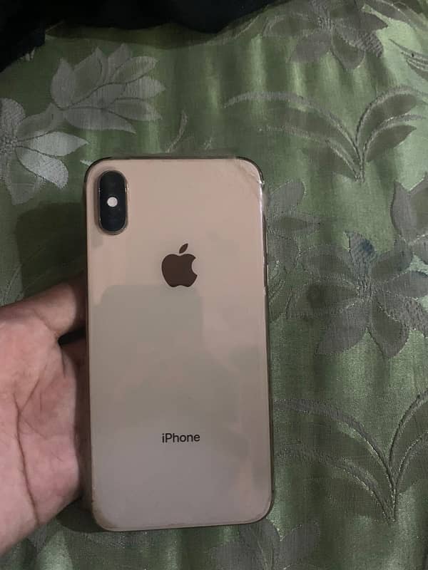 iphone xs 64 GB condition  10/9 ios 18 installed 3