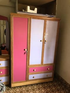 Bedroom Set For Urgent Sale