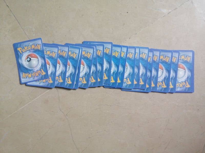 20 pcs pokemon cards 1