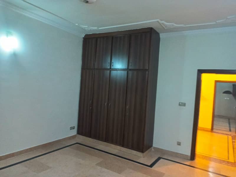 3 bedroom Apar portion need and clean foreign demand 85000 7