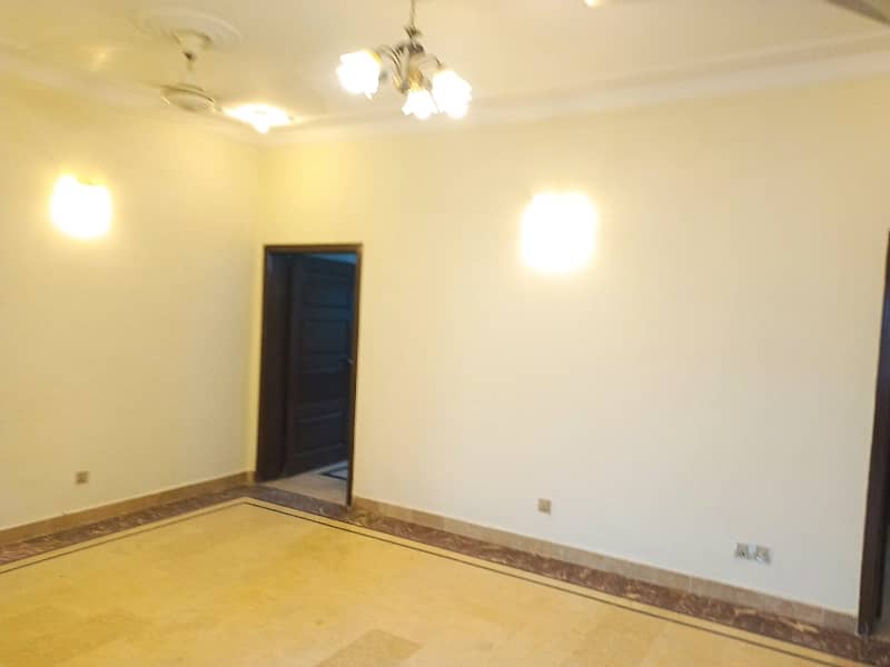 3 bedroom Apar portion need and clean foreign demand 85000 9