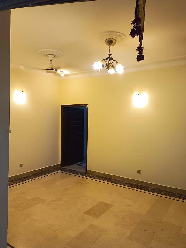 3 bedroom Apar portion need and clean foreign demand 85000 10