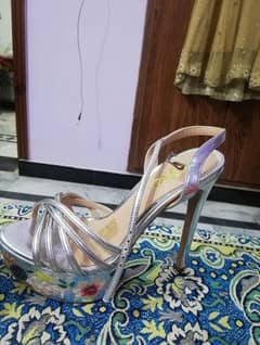 stylo heels