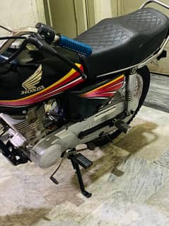 Honda 125 Lahore number 2009 model