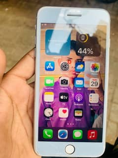 iPhone 8+      WhatsApp 03301321764